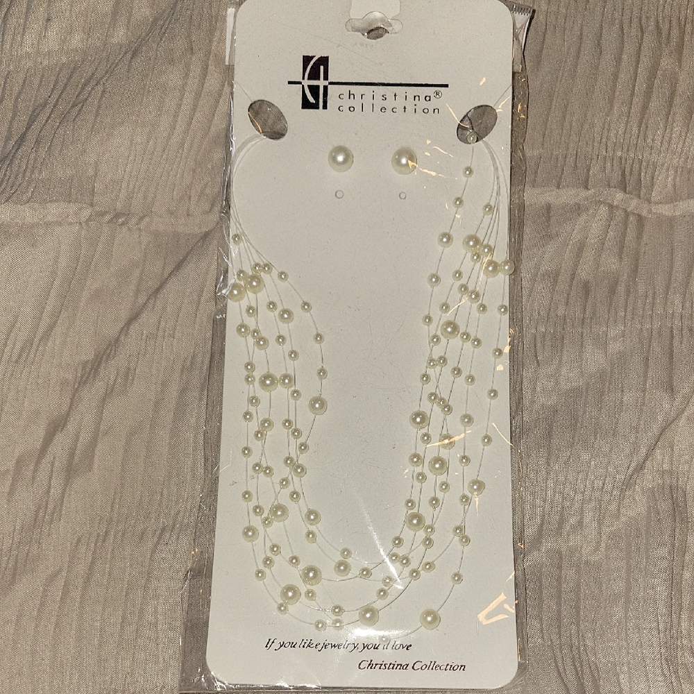Pearl Necklace/ Earring Set NEW